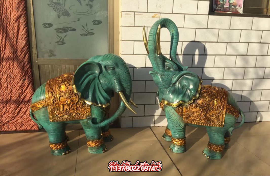 玻璃鋼大象彩繪雕塑，裝點(diǎn)室內(nèi)創(chuàng)意庭院