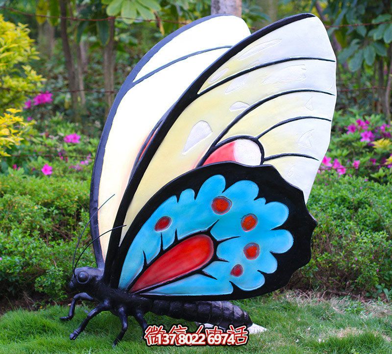 玻璃鋼彩繪蝴蝶雕塑，美化小區環境