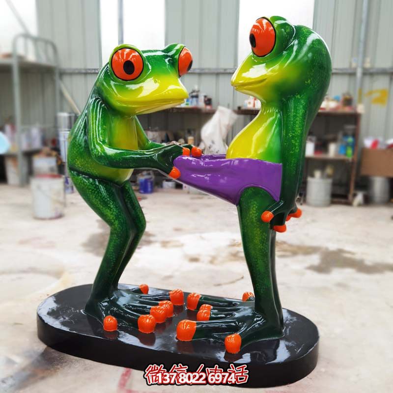 逗趣玻璃鋼青蛙雕塑，為景區增色不只