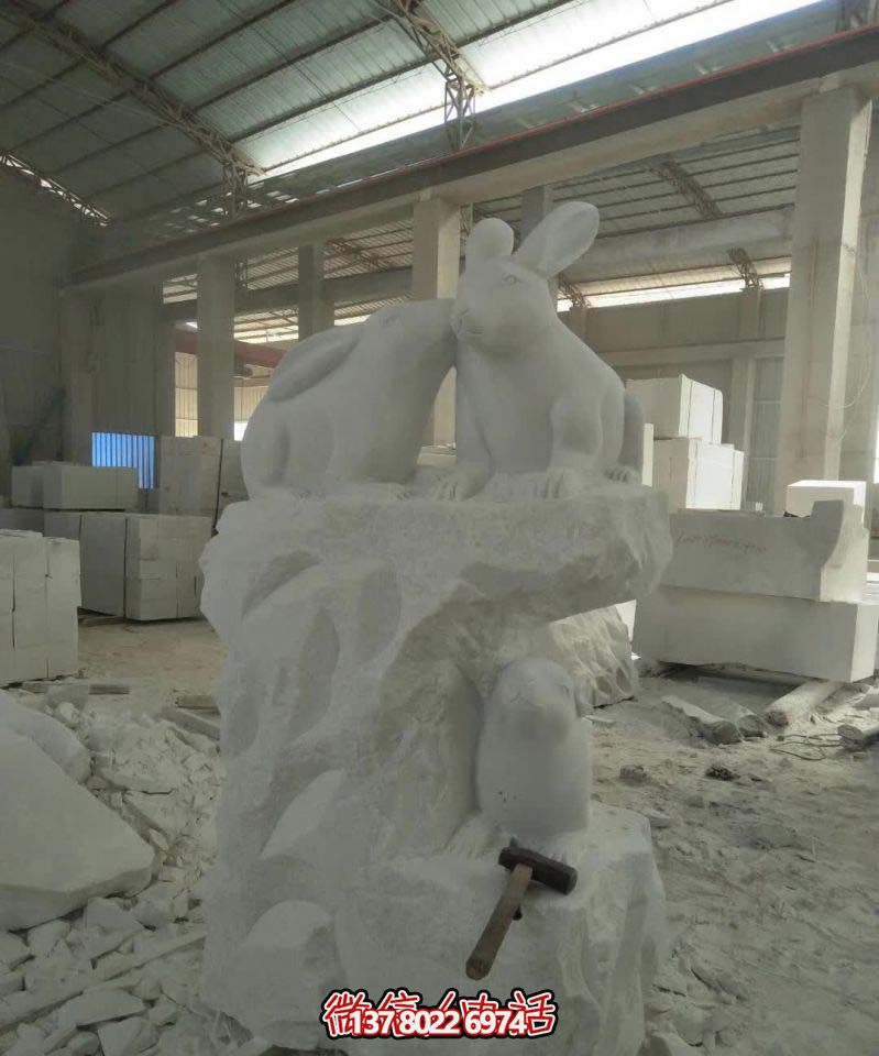 名門(mén)大號(hào)石雕兔子雕塑，高端裝飾您的別墅