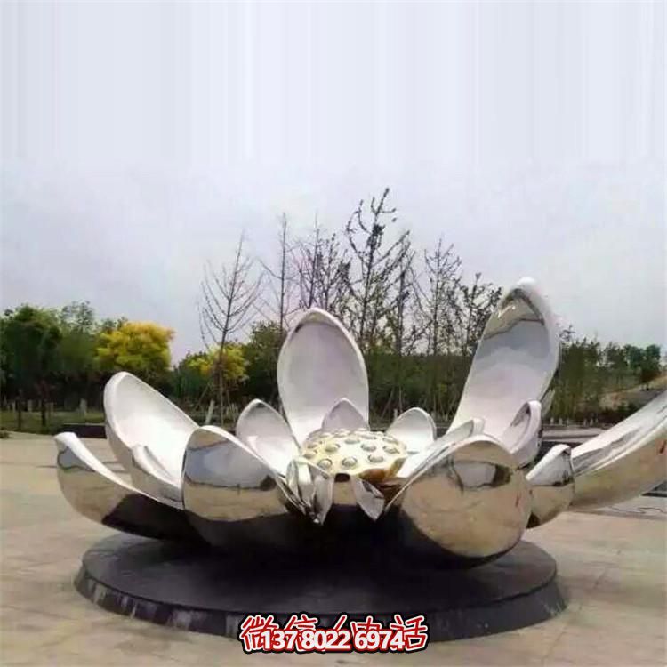 不銹鋼鏡面戶(hù)外大型綻放蓮花景觀(guān)裝置