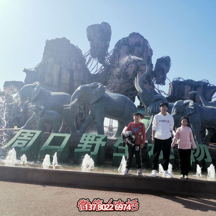 美麗的戶外玻璃鋼雕塑，引領(lǐng)景觀主題